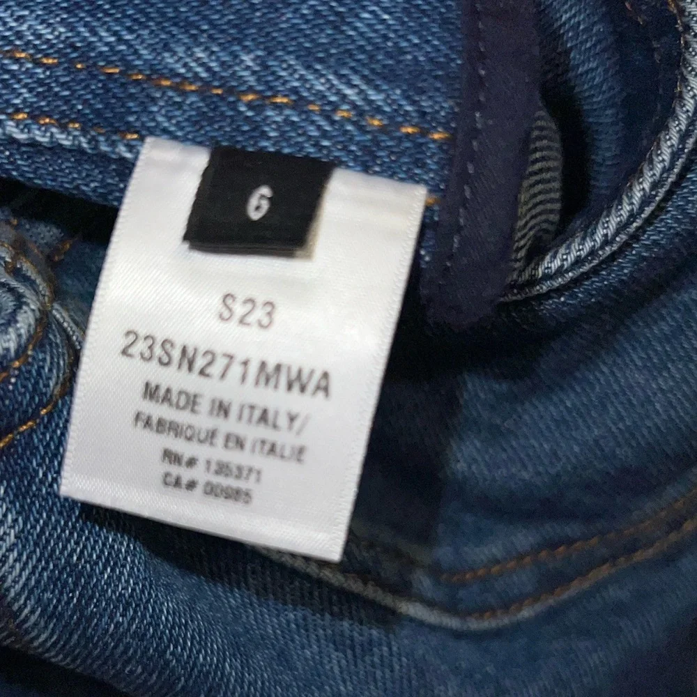 OSCAR DELA RENTA Sweetheart Neck Denim Dress in Medium Wash made in ITALY - Picture 6 of 17